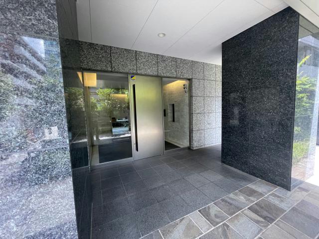 エントランス　エントランス部分