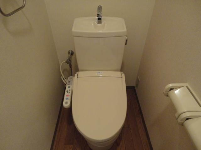 トイレ　シャワー付トイレ