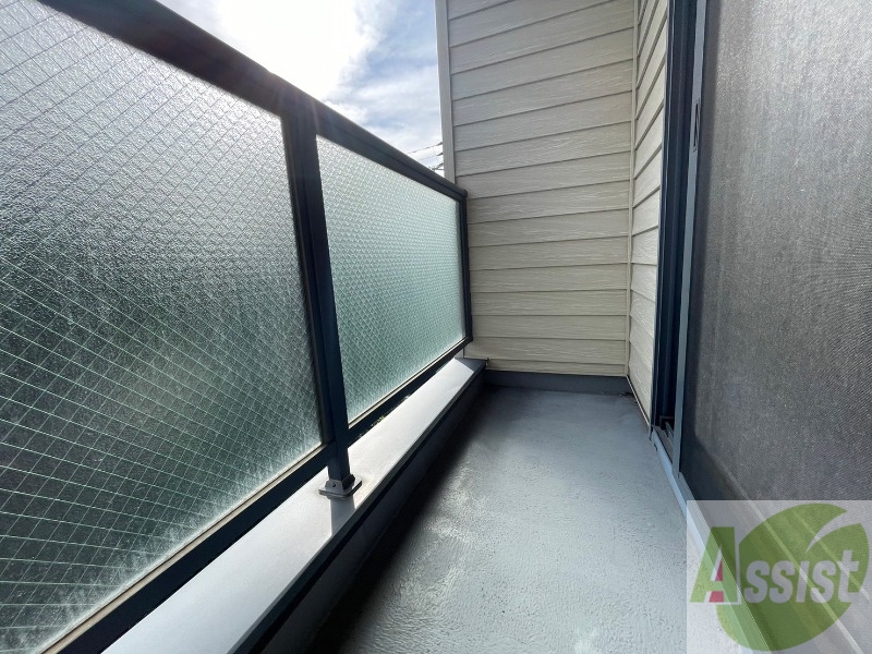 バルコニー　嬉しい南向きバルコニーのお部屋です！明るいですね。