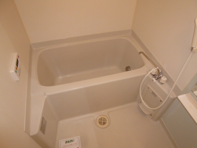 バス・シャワールーム　追い焚きバス