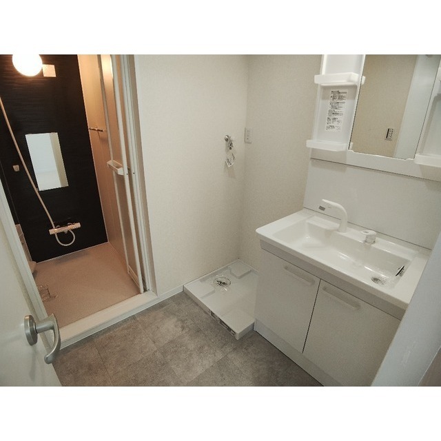 洗面設備　使いやすい洗面所です