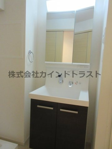 洗面設備　脱衣スペースもあります