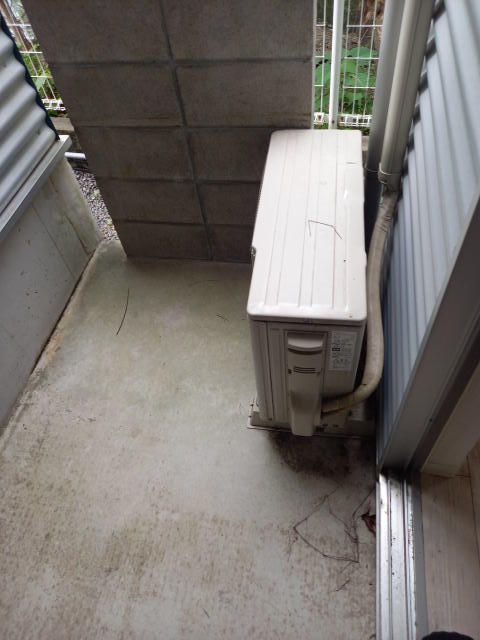 バルコニー　テラス