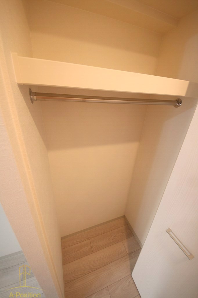 収納　ファーストフィオーレ京橋ノワール