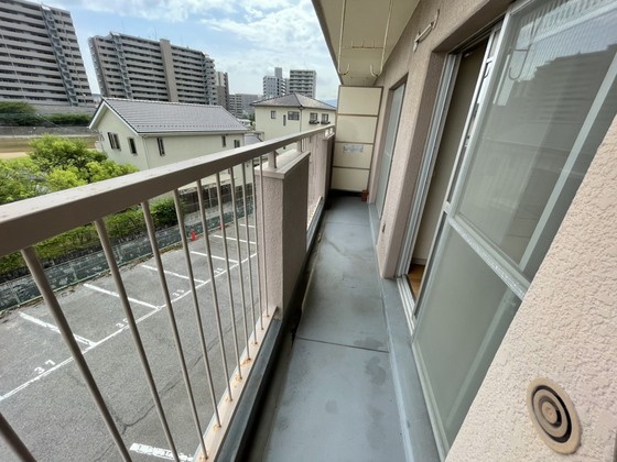 バルコニー　※別部屋の写真です