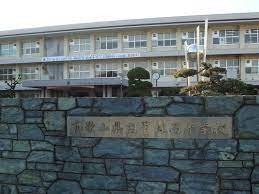 高校・高専　和歌山県立星林高校（高校・高専）まで902m