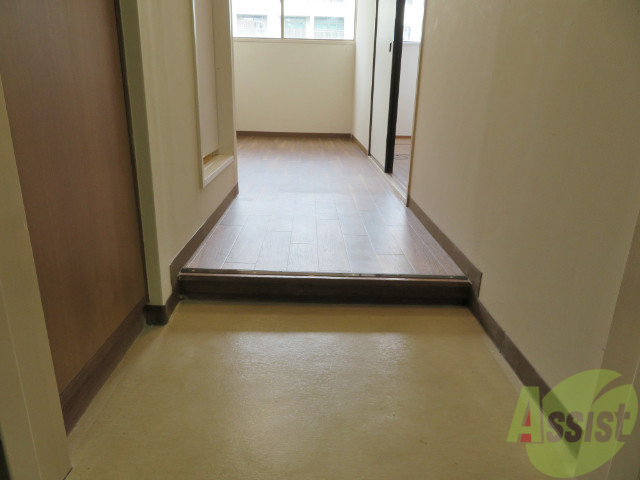 玄関　玄関はこちらになります、脱ぎ履きもしやすそうですね