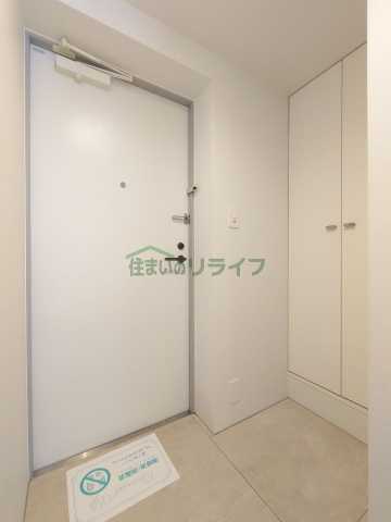 玄関　LEGALAND高円寺