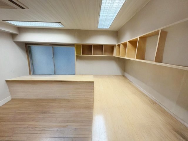 谷合ビルの居間写真