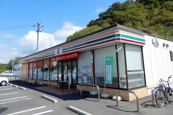 コンビニ　セブン-イレブン 玉野東高崎店（コンビニ）まで2100m