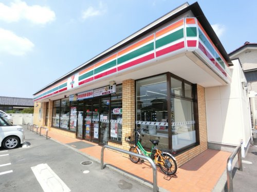 コンビニ　セブンイレブン 高崎貝沢環状線店（コンビニ）まで694m