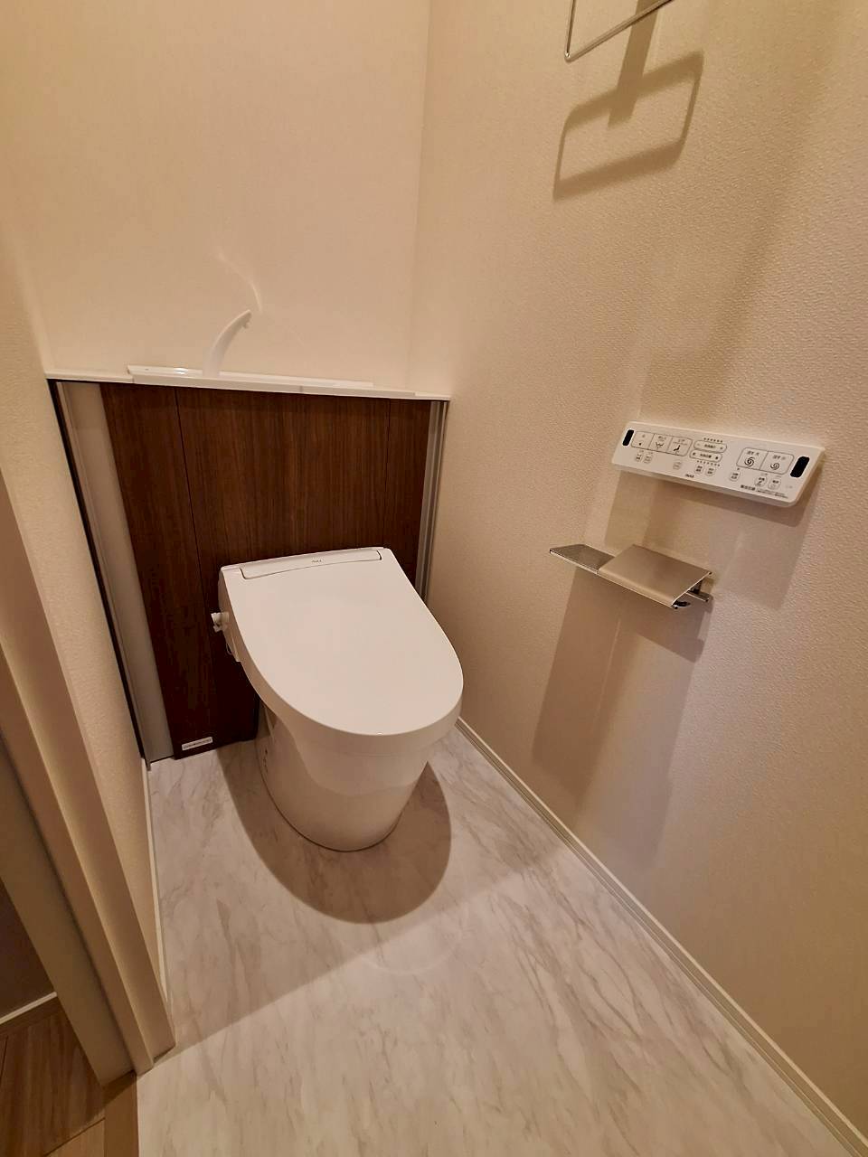 トイレ　★温水洗浄便座★