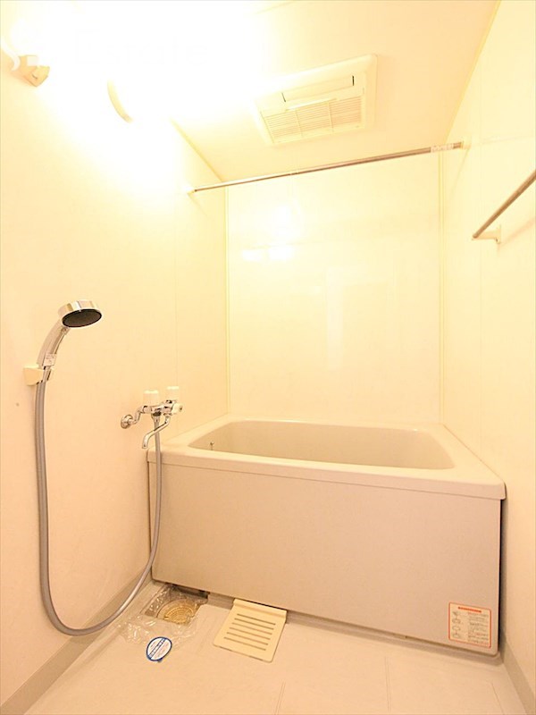 バス・シャワールーム　バスルーム