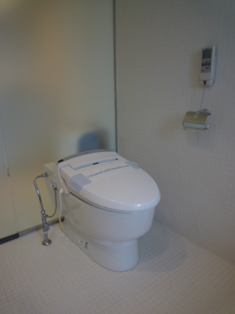 トイレ　ゆったりとした空間のトイレです