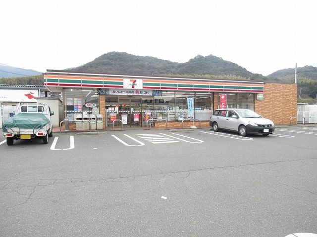 コンビニ　セブンイレブン防府江泊店（コンビニ）まで600m
