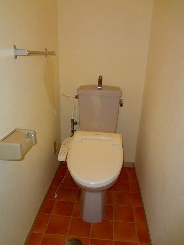 トイレ　※同建物同型別のお部屋