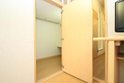 収納　同じタイプのお部屋の写真です。