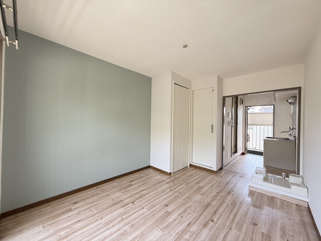 居室・リビング　別部屋参考写真です