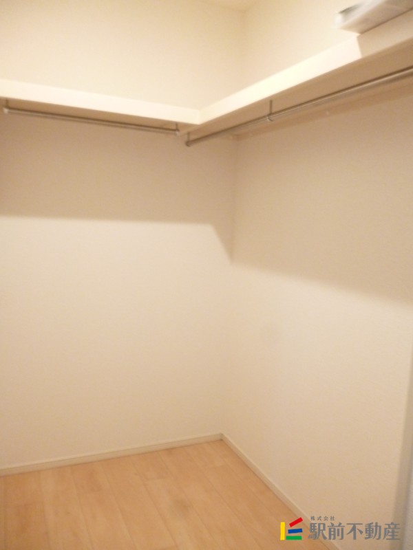 収納　ウォークインクローゼット