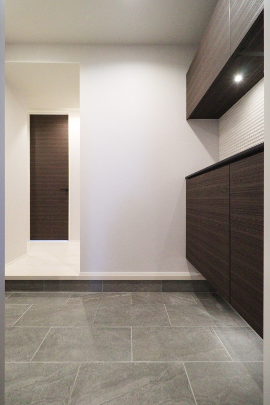 玄関　図面と現状に相違がある場合には現状を優先