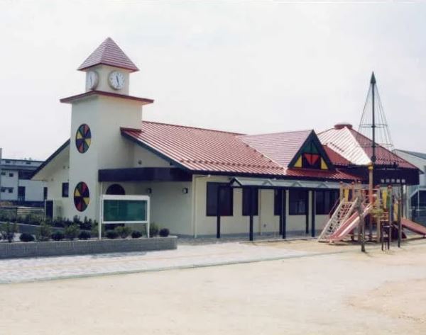 幼稚園・保育園　栗東市立 治田西児童館（幼稚園・保育園）まで403m