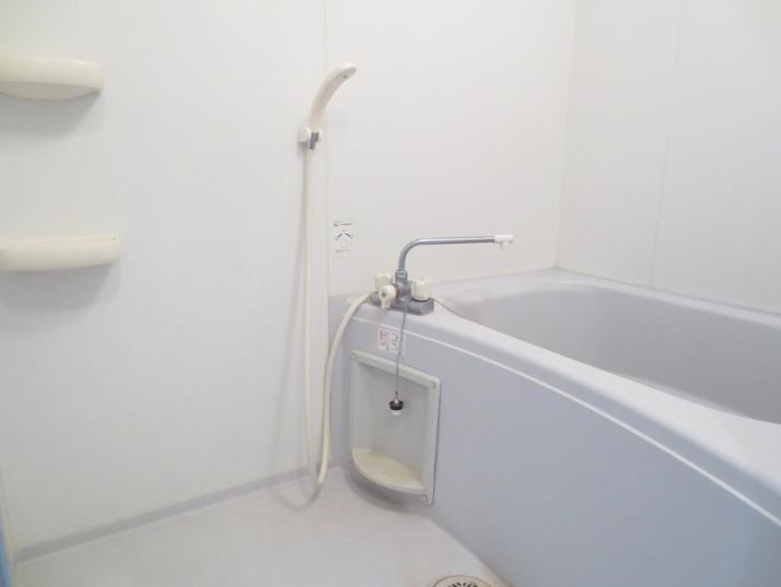 バス・シャワールーム　※別部屋参考写真