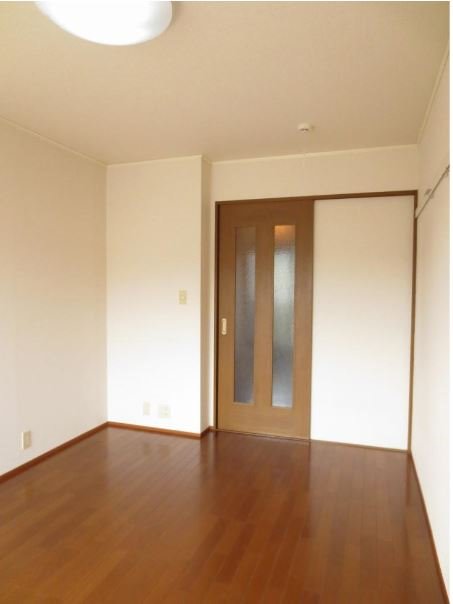 その他　洋室は6.5帖あります