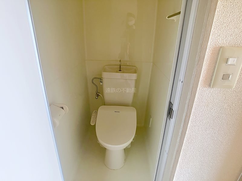 トイレ　温水洗浄便座を設置しました！