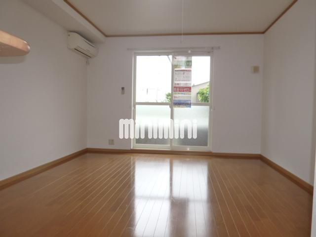 眺望　南に窓があるリビングです。