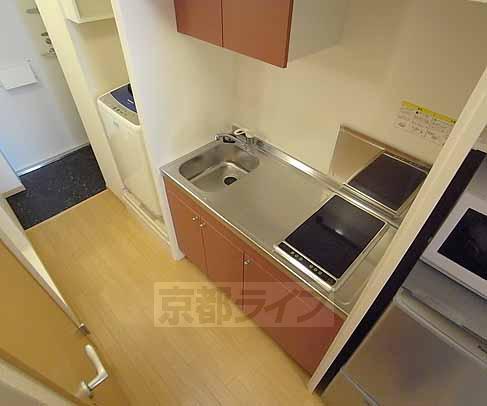 キッチン　ＩＨコンロでお手入れ楽々です