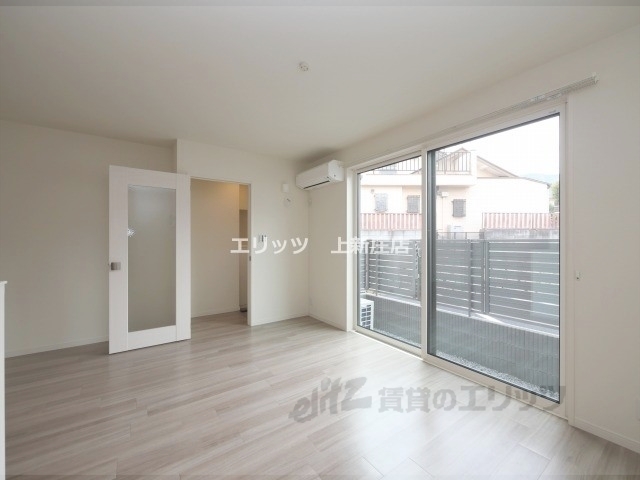 居室・リビング　リビング