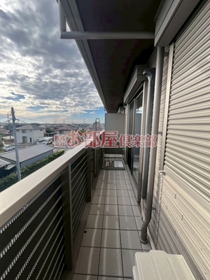 バルコニー　バルコニー付きです