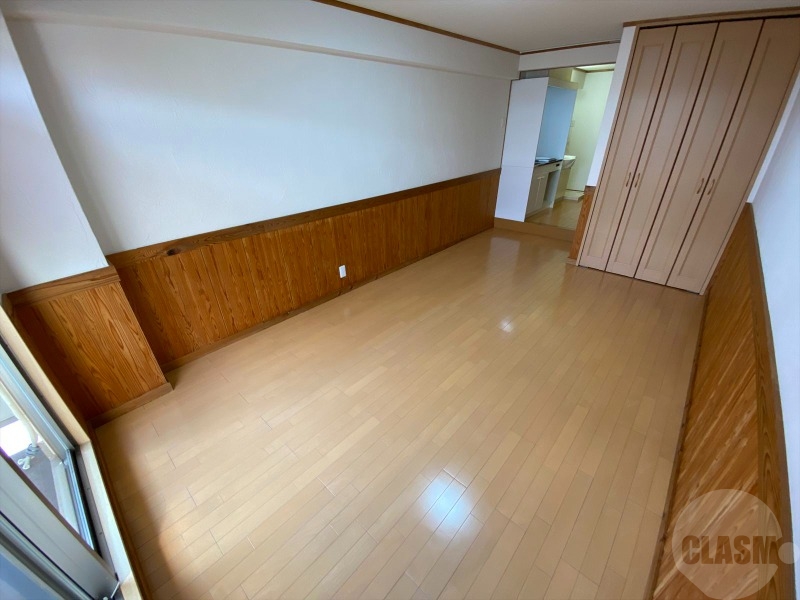 居室・リビング　８．８帖のお部屋です