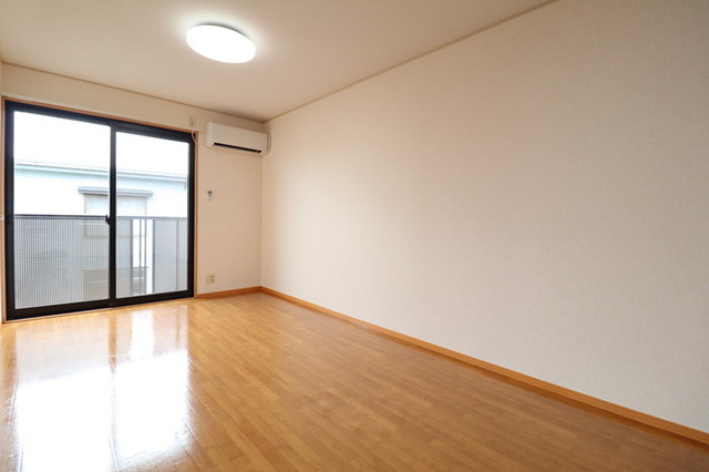 ロイヤルタウン寺町参番館_内装_0