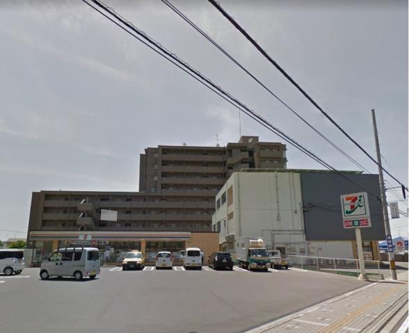 コンビニ　セブンイレブン（コンビニ）まで583m