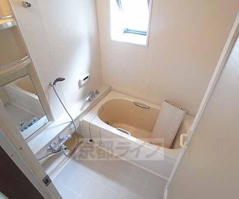 バス・シャワールーム　一日の疲れは半身浴で癒して下さい