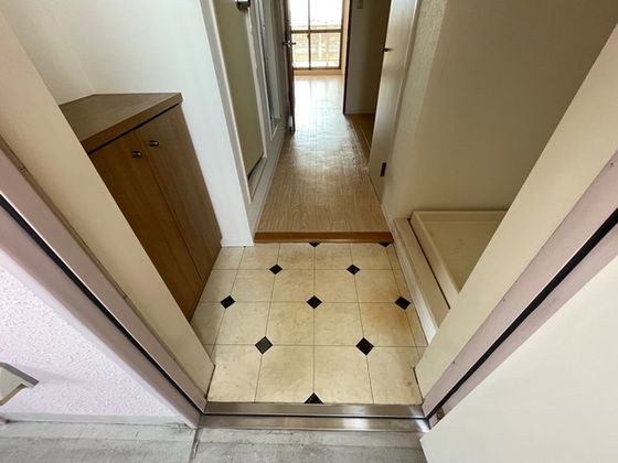 玄関　※別部屋の写真です