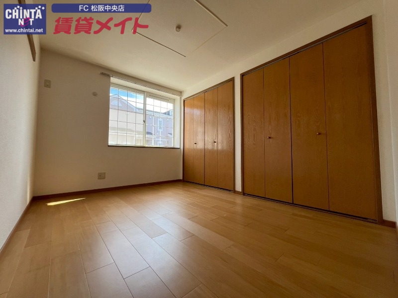 その他部屋・スペース　反転同型写真