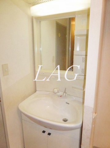 洗面設備　独立洗面台です。