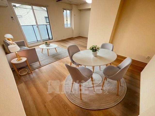 居室・リビング　本画像の家具はCGで作成してます。