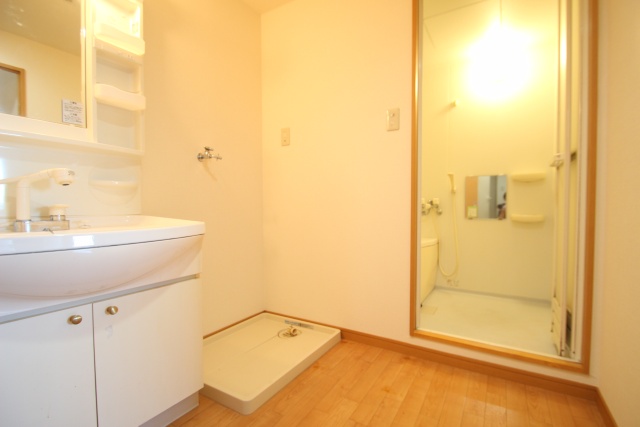 洗面設備　※別号室参考写真の為現状優先となります