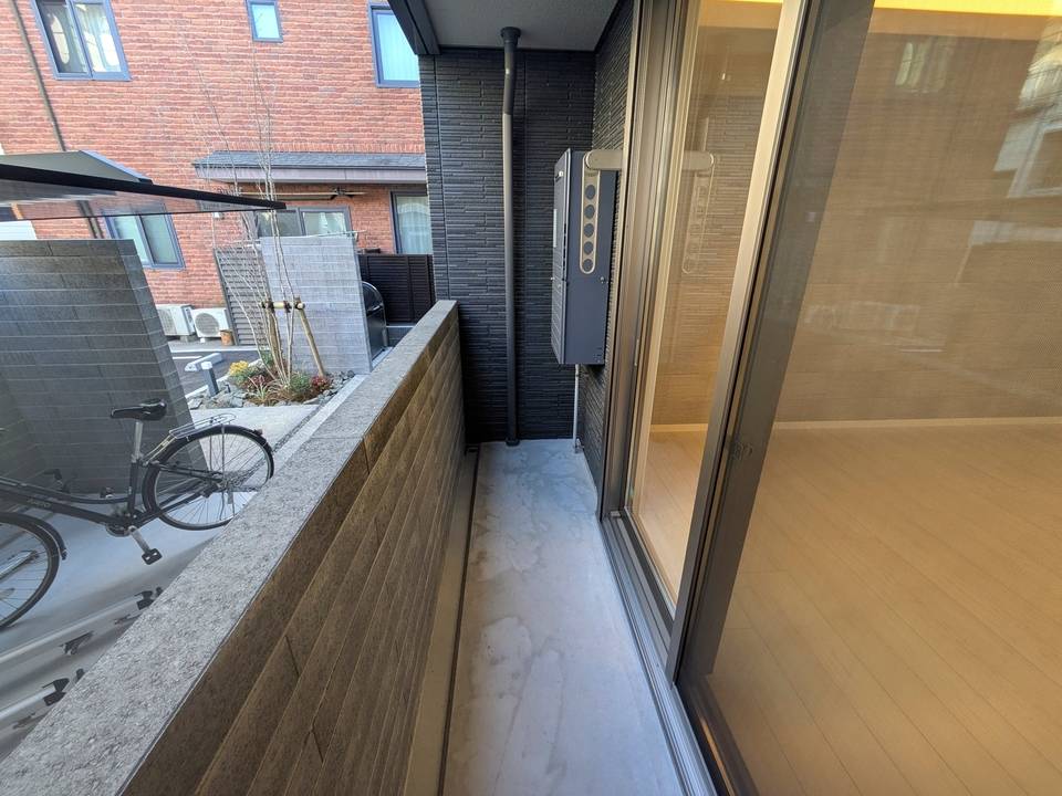 バルコニー　バルコニー