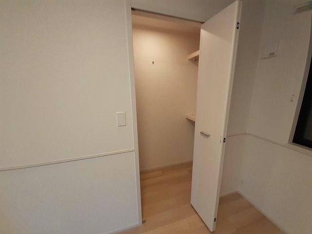 収納　エトワールII