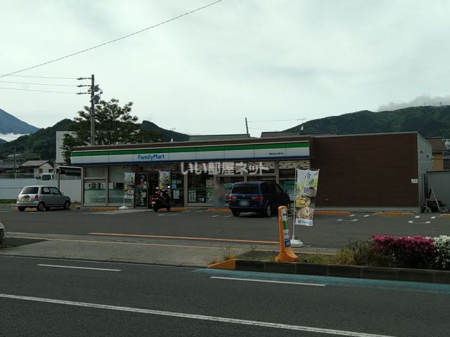 コンビニ　ファミリーマート 長野SBC通り店（コンビニ）まで334m
