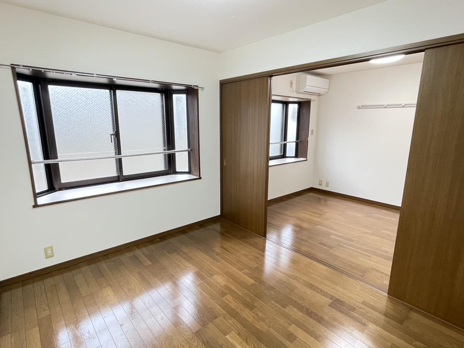 その他部屋・スペース　おしゃれな出窓がポイントの洋室です☆