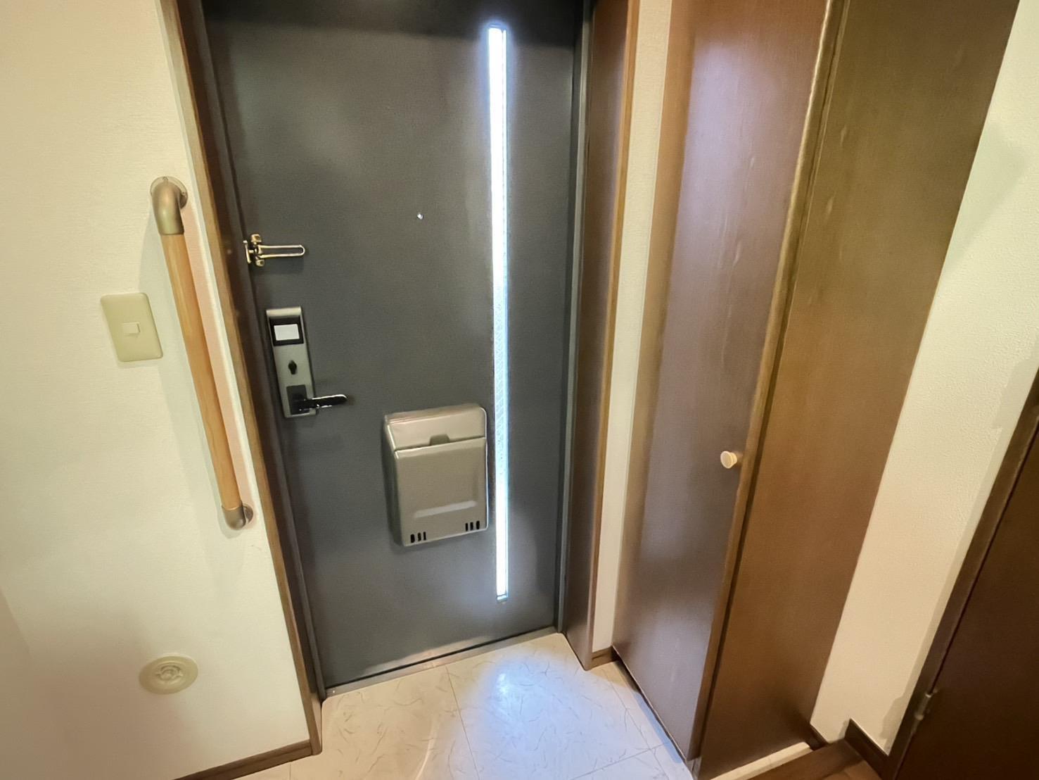 玄関　収納力の高いシューズボックス付き☆