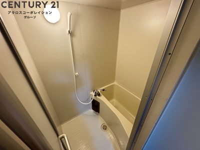 バス・シャワールーム　シンプルで機能的なユニットバスです！