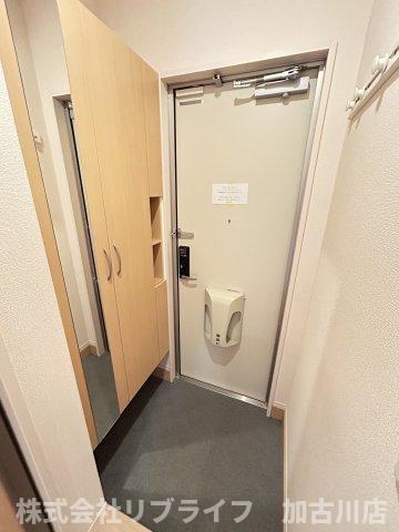 玄関　※A棟のお写真です※