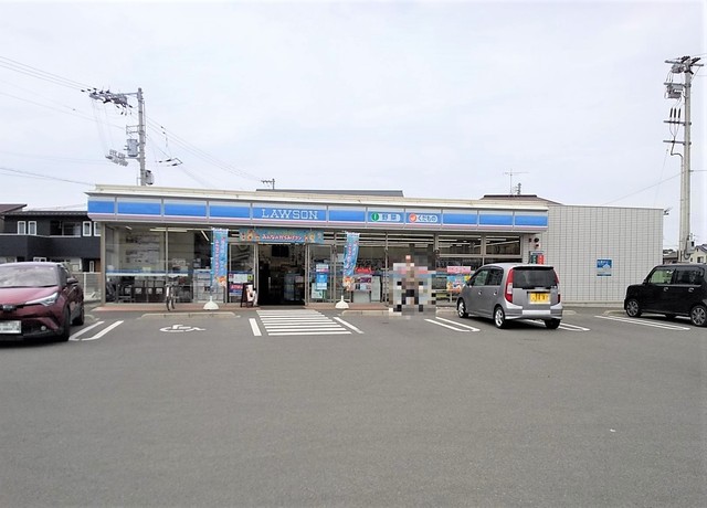 コンビニ　ローソン伊予尾崎天神店（コンビニ）まで357m