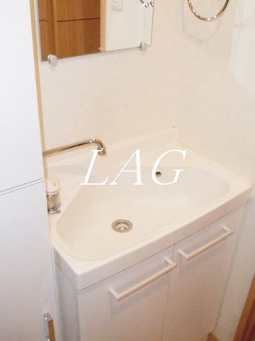 洗面設備　独立洗面台です。